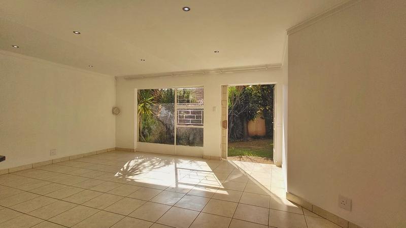 2 Bedroom Property for Sale in Heuwelsig Free State